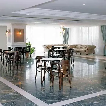 Hotel Burgaz Izer