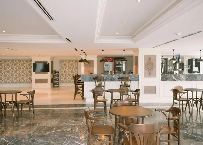 호텔 Burgaz Izer 4*