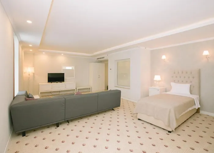 호텔 Burgaz Izer 4*